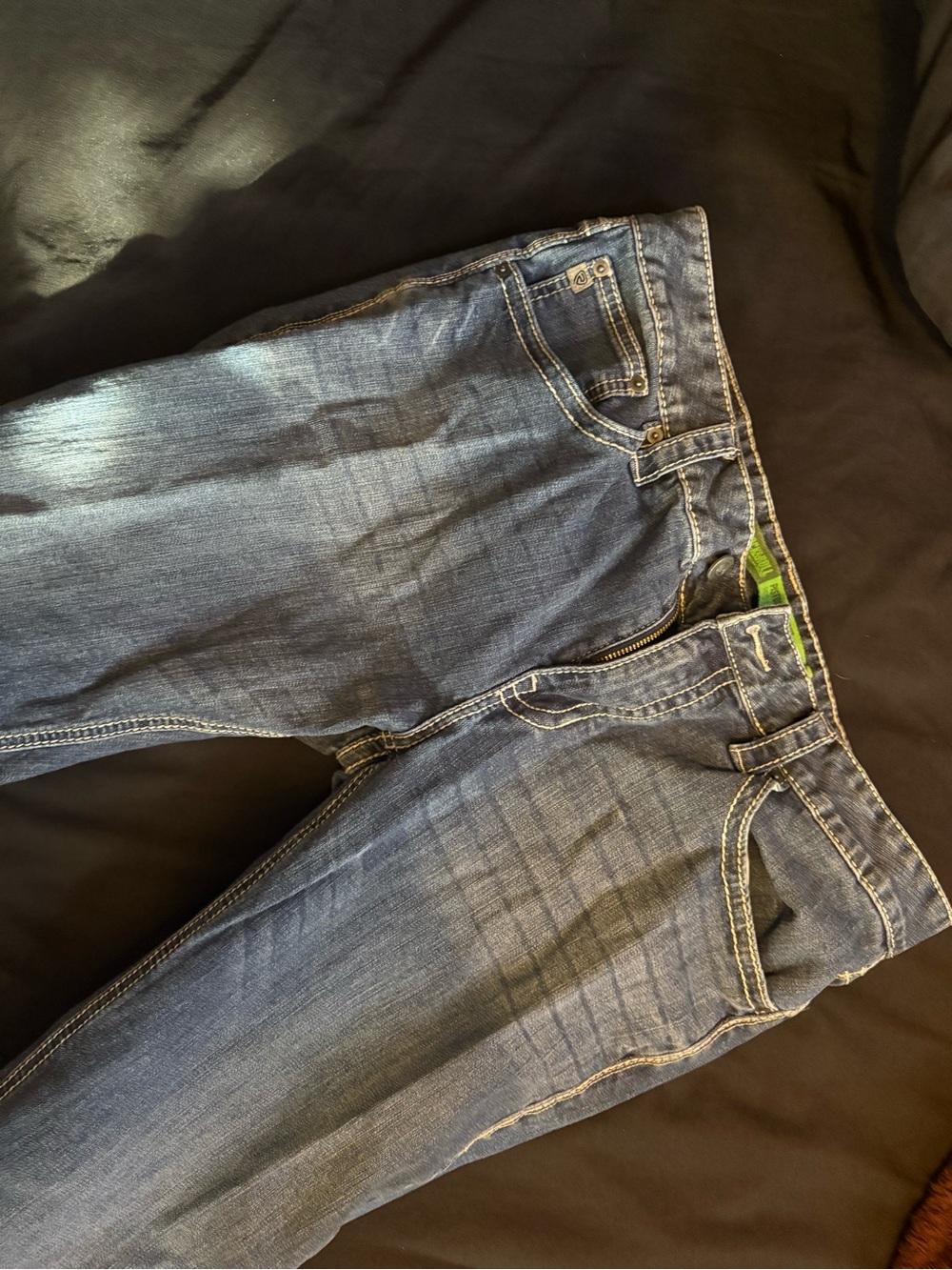 Rock and Roll Men's Straight Leg Jeans in Faded Blue Wash - Picture 3 of 11